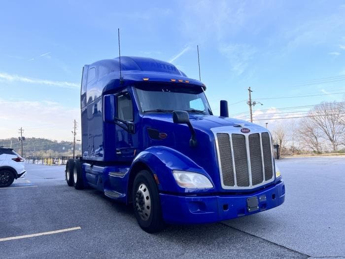 2022 Peterbilt 579 in Atlanta, GA — photo 5