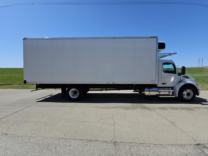2025 Peterbilt 536 in Dallas, TX — photo 8