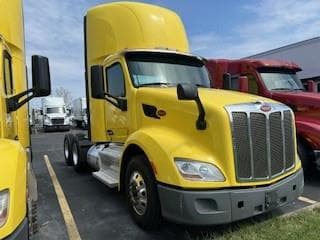 2021 Peterbilt 579 in Columbus, OH, OH — photo 6