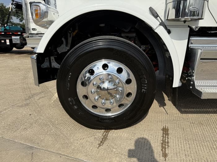 2026 Peterbilt 589 in Dallas, TX — photo 21