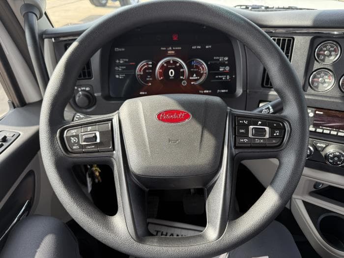 2026 Peterbilt 589 in Dallas, TX — photo 36