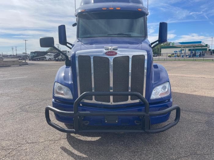 2022 Peterbilt 579 in Lubbock, TX — photo 3