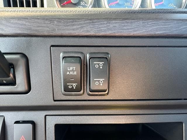 2026 International LT in Boise, ID — photo 28
