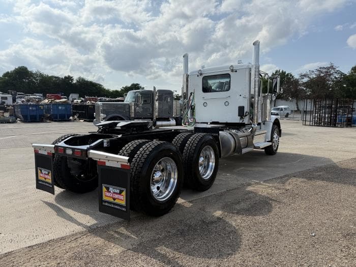 2026 Peterbilt 589 in Dallas, TX — photo 11