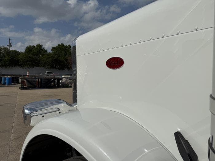 2026 Peterbilt 589 in Dallas, TX — photo 18