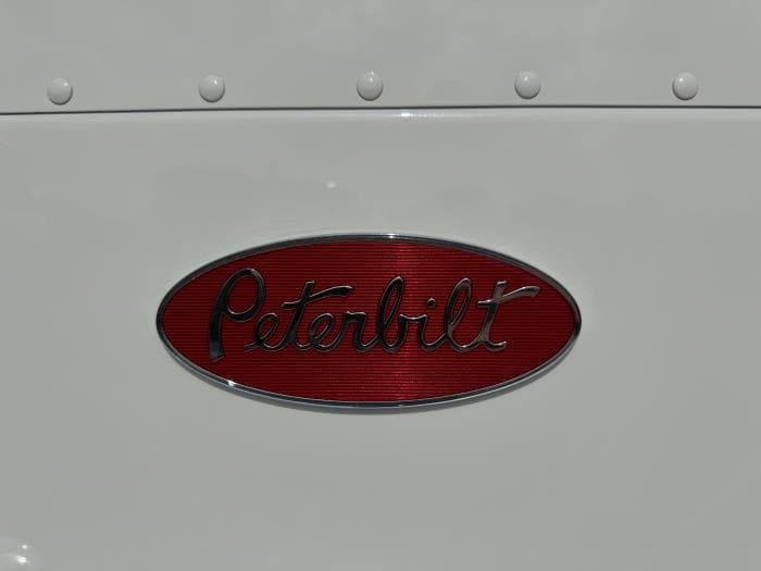 2026 Peterbilt 589 in Dallas, TX — photo 19
