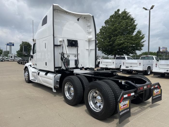 2022 Peterbilt 579 in Oklahoma City, OK — photo 11