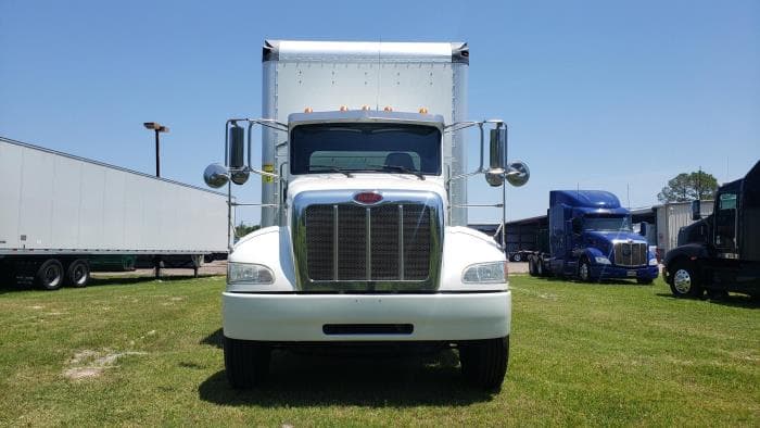 2020 Peterbilt 337 in Orlando, FL — photo 4