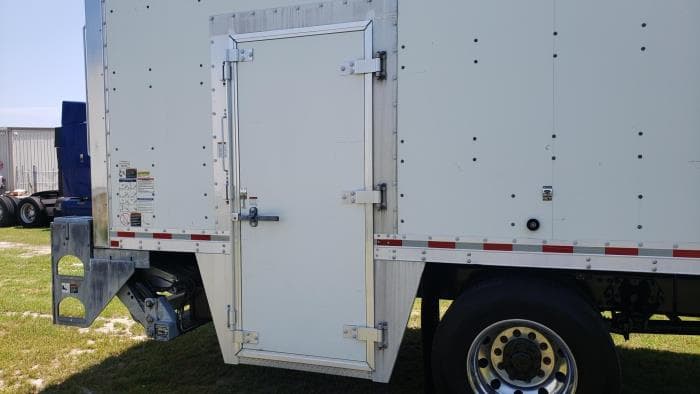2020 Peterbilt 337 in Orlando, FL — photo 26
