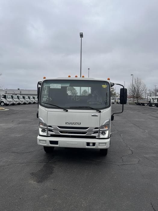 2024 Isuzu NRR in Memphis, TN — photo 13