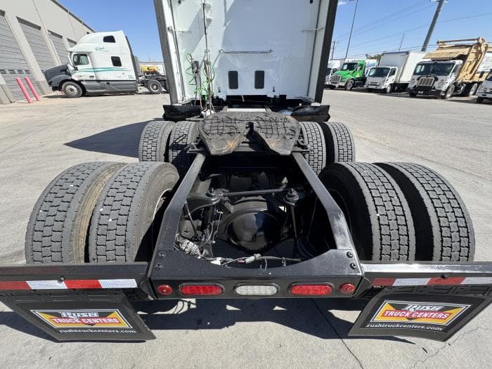2021 Peterbilt 579 in El Paso, TX — photo 10