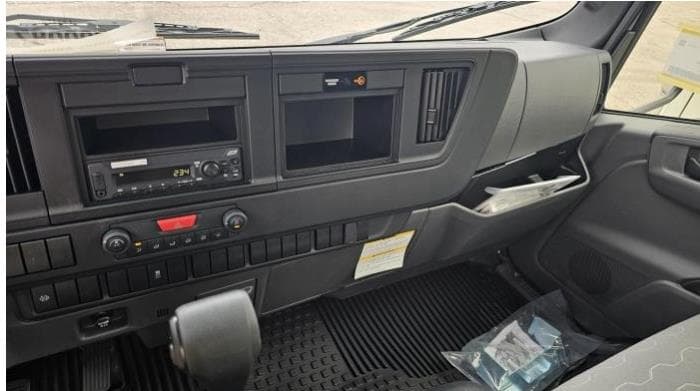 2025 Isuzu NRR in Elk Grove, CA — photo 4
