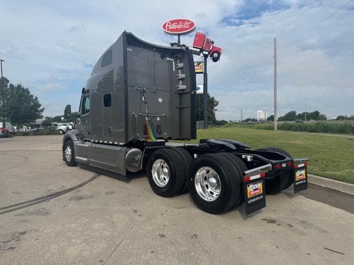2026 Peterbilt 579 in Oklahoma City, OK — photo 4