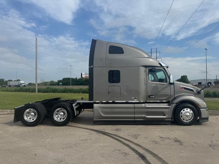 2026 Peterbilt 579 in Oklahoma City, OK — photo 6