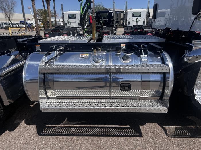 2026 Peterbilt 567 in Phoenix, AZ — photo 11