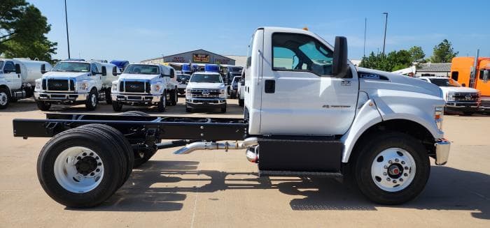 2025 Ford F-750 in Oklahoma City, OK — photo 7