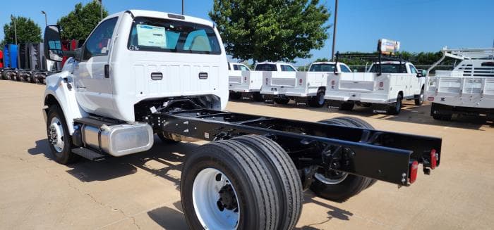 2025 Ford F-750 in Oklahoma City, OK — photo 4