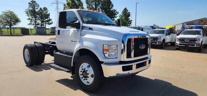 2025 Ford F-750 in Oklahoma City, OK — photo 8