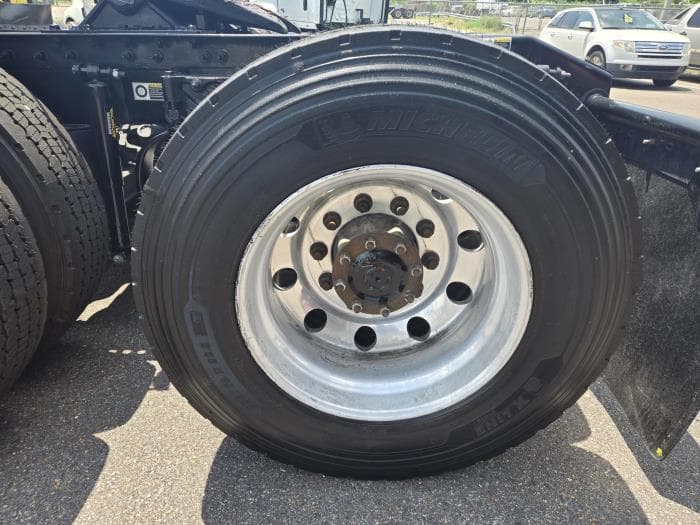 2022 Peterbilt 579 in Memphis, TN — photo 6
