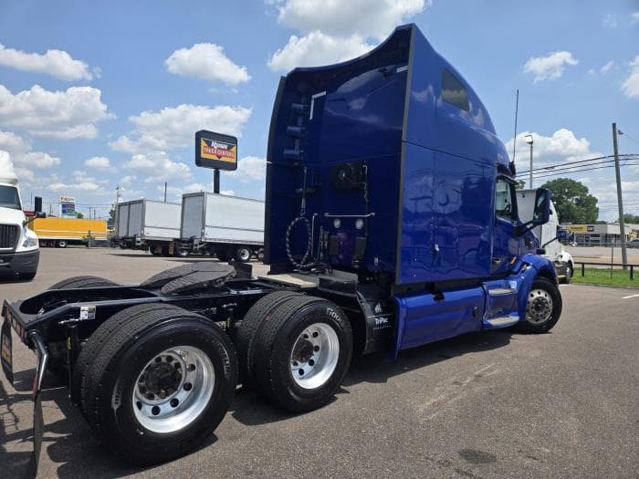 2022 Peterbilt 579 in Memphis, TN — photo 16