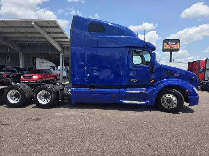 2022 Peterbilt 579 in Memphis, TN — photo 18