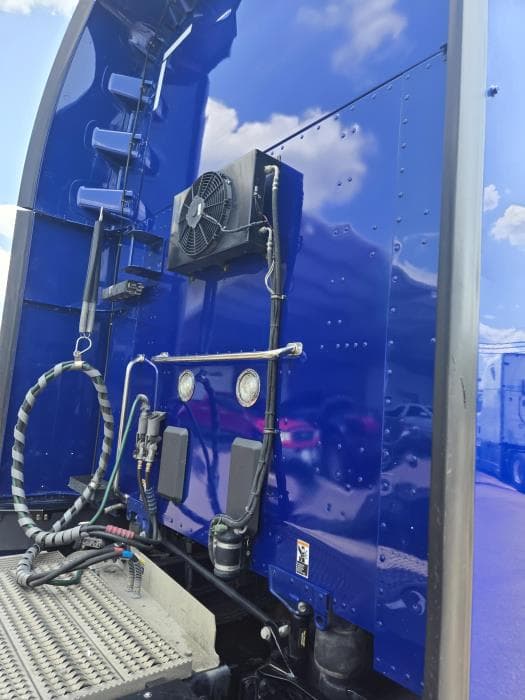 2022 Peterbilt 579 in Memphis, TN — photo 25