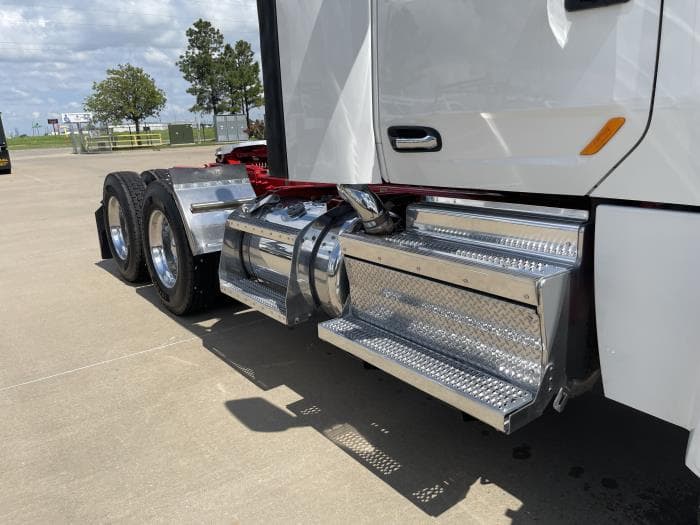 2022 Peterbilt 567 in Mobile, AL — photo 5