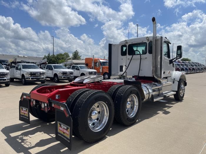 2022 Peterbilt 567 in Mobile, AL — photo 10