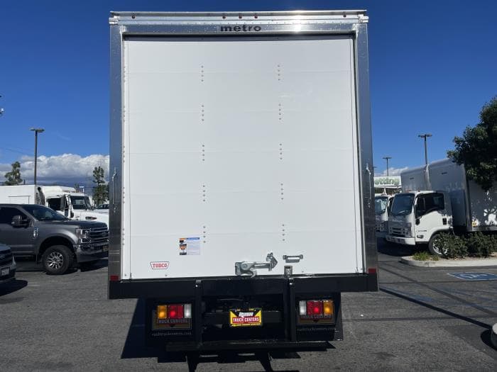2025 Isuzu NRR in Whittier, CA — photo 4