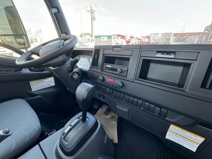 2026 Isuzu NRR in Orlando, FL — photo 12