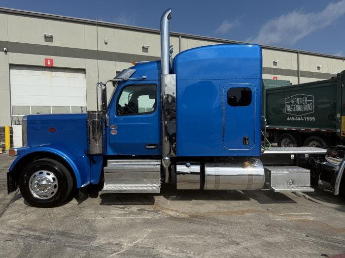 2026 Peterbilt 589 in Dallas, TX — photo 6