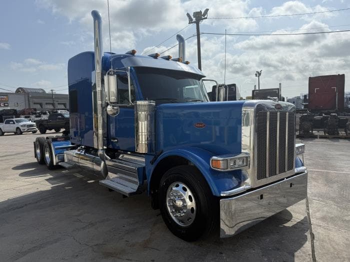 2026 Peterbilt 589 in Dallas, TX — photo 12