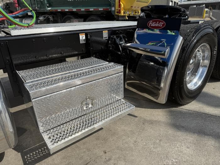 2026 Peterbilt 589 in Dallas, TX — photo 21