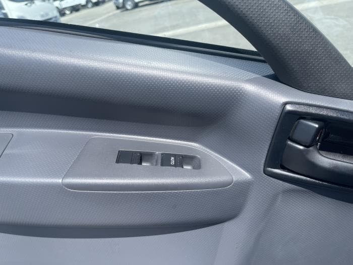 2025 Isuzu NRR in Whittier, CA — photo 16