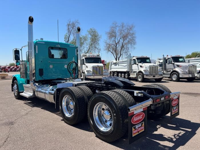 2026 Peterbilt 589 in Phoenix, AZ — photo 5