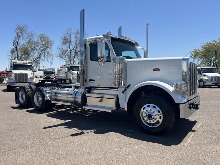 2026 Peterbilt 589 in Phoenix, AZ — photo 9