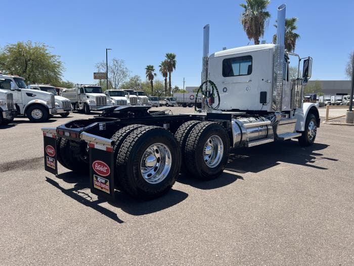 2026 Peterbilt 589 in Phoenix, AZ — photo 7