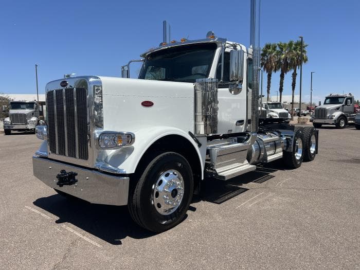 2026 Peterbilt 589 in Phoenix, AZ — photo 3
