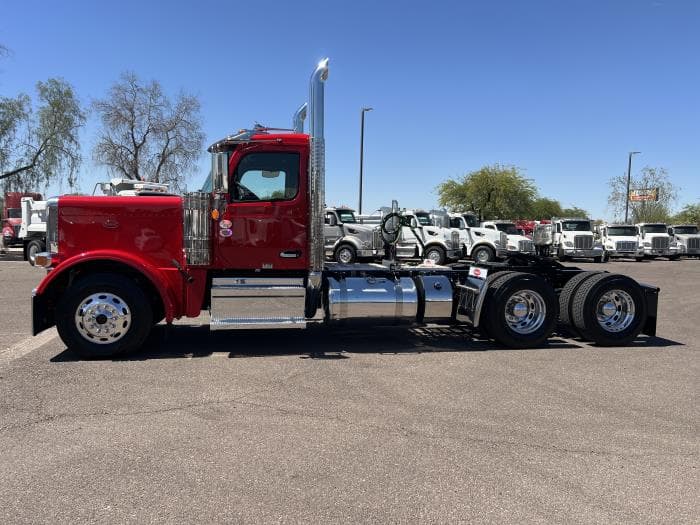 2026 Peterbilt 589 in Phoenix, AZ — photo 4