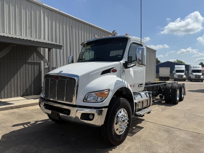 2026 Peterbilt 548 in Sealy, TX — photo 2
