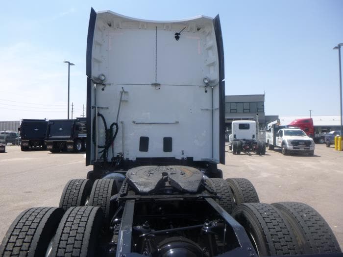 2021 Peterbilt 579 in Greeley, CO — photo 6