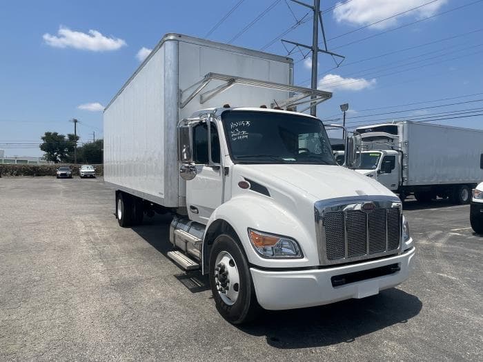 2025 Peterbilt 536 in Dallas, TX — photo 9