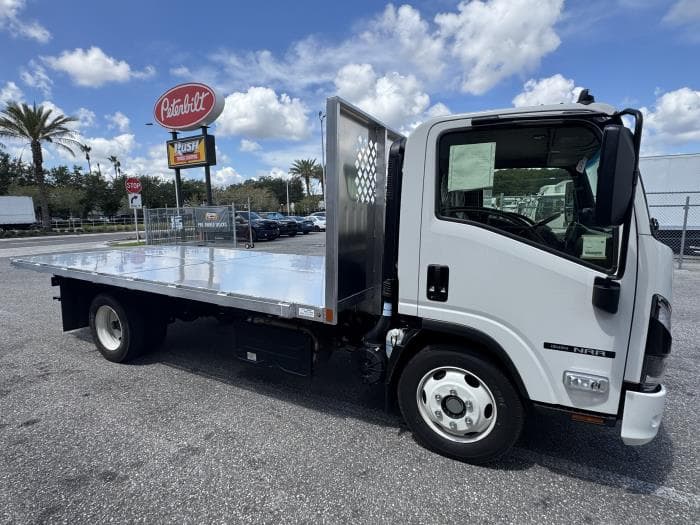2025 Isuzu NRR in Orlando, FL — photo 7