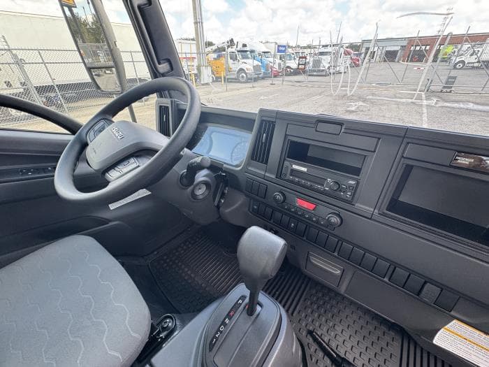 2025 Isuzu NRR in Orlando, FL — photo 16