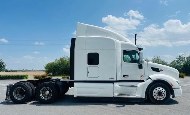 2019 Peterbilt 579 in Pharr, TX — photo 5