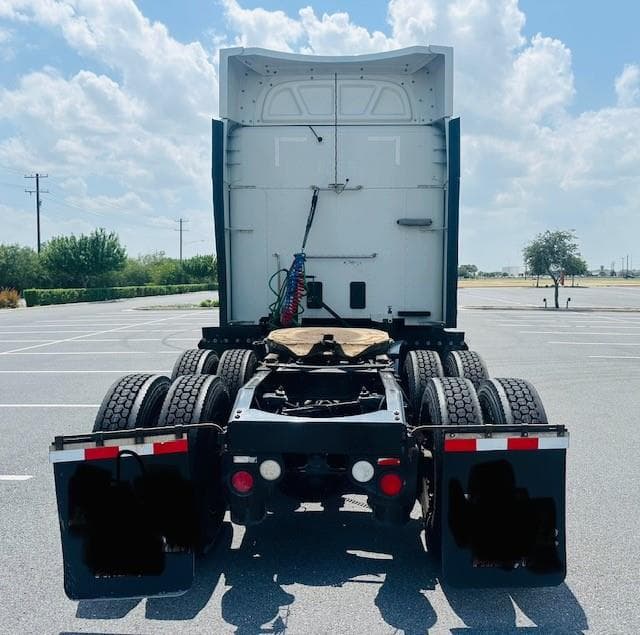 2019 Peterbilt 579 in Pharr, TX — photo 7