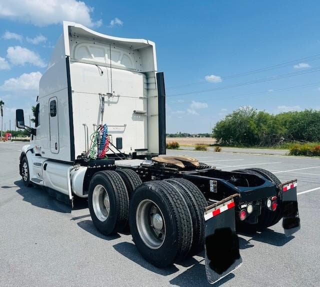 2019 Peterbilt 579 in Pharr, TX — photo 8