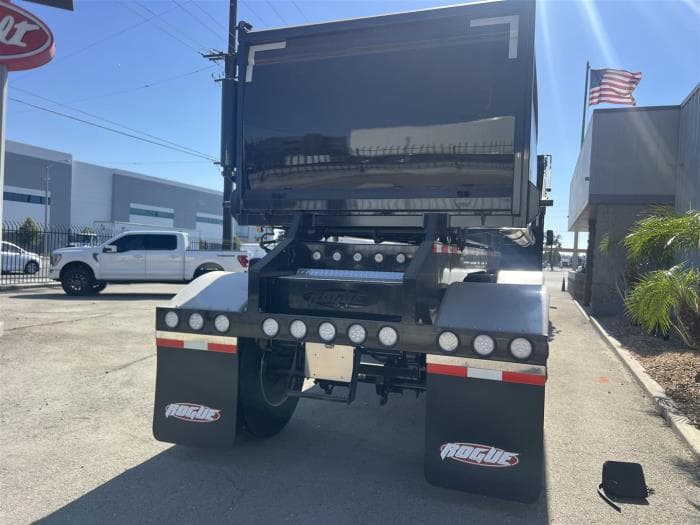 2025 Peterbilt 579 in San Diego, CA — photo 13