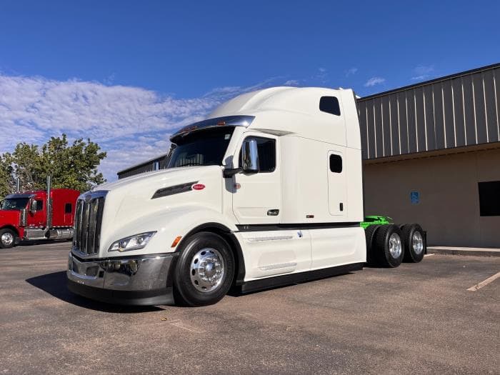 2026 Peterbilt 579 in Albuquerque, NM — photo 2