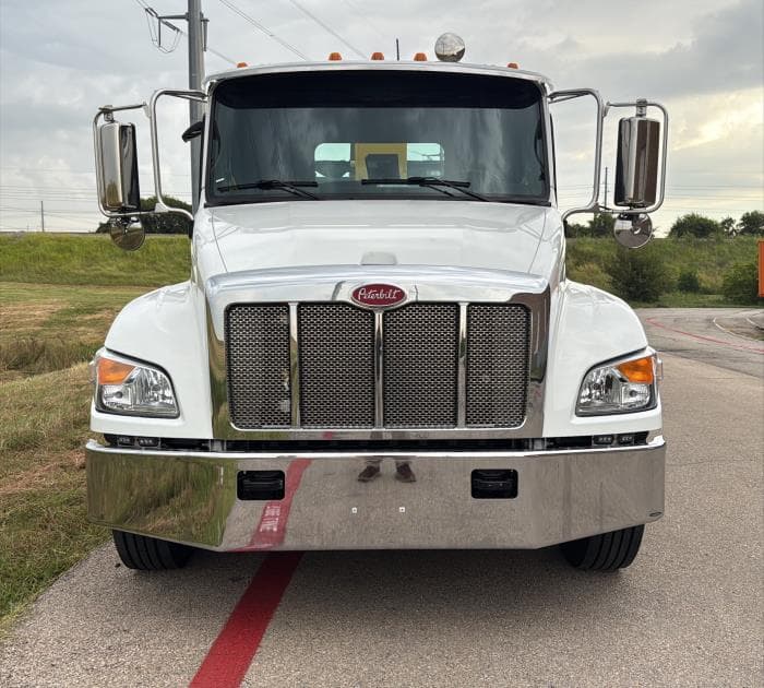2025 Peterbilt 537 in Dallas, TX — photo 10